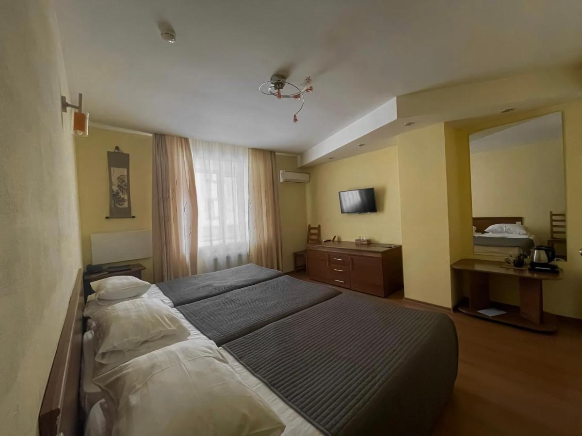 Hotel Gloria Standard Hồ Borovoye Ngoại thất bức ảnh